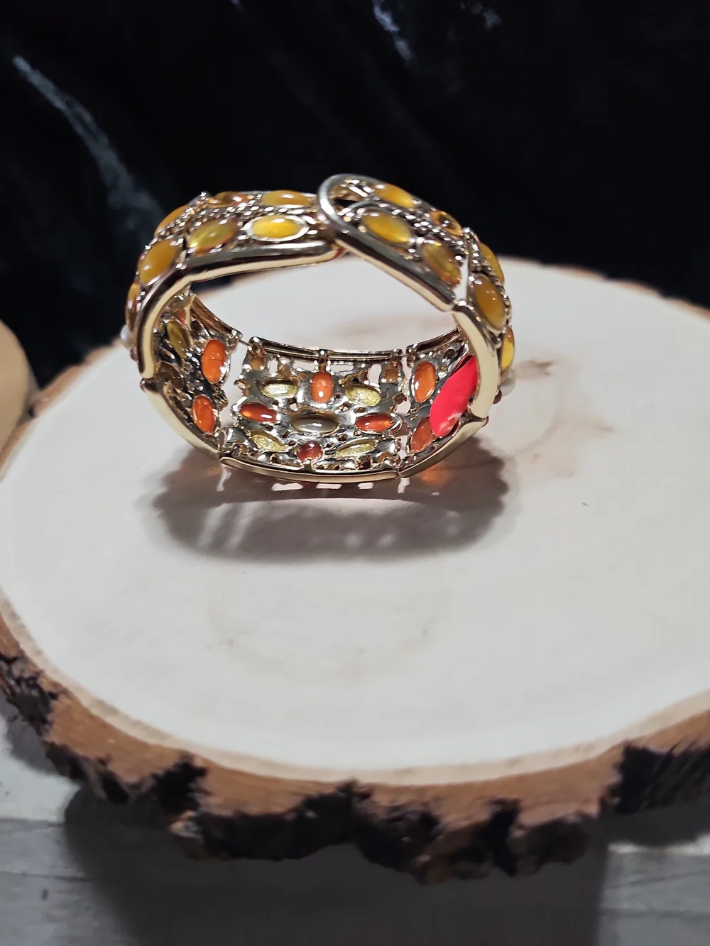 N/A gold tone